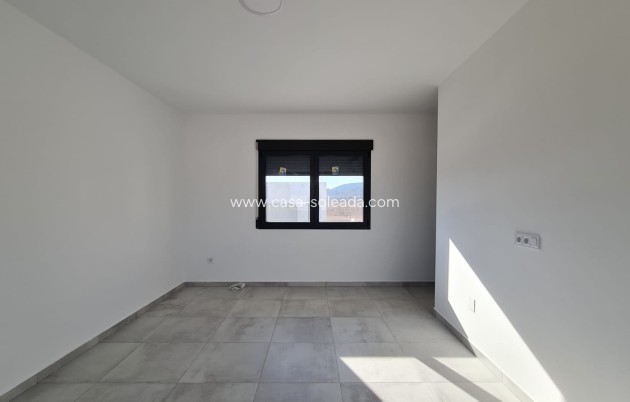 Resale - Villa - Pinoso - Inland
