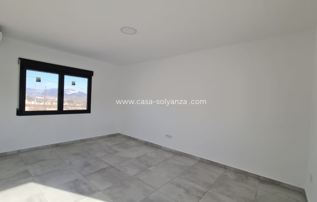 Resale - Villa - Pinoso - Inland