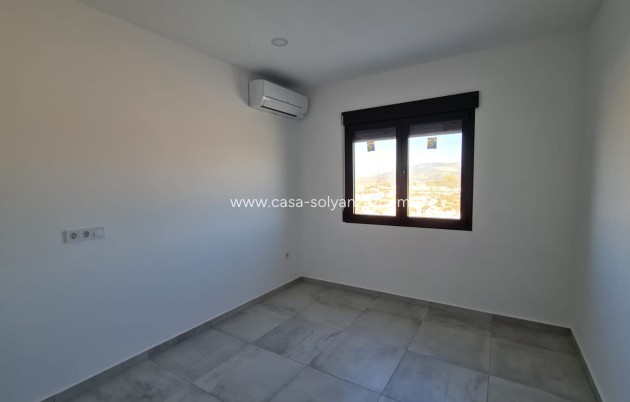 Resale - Villa - Pinoso - Inland