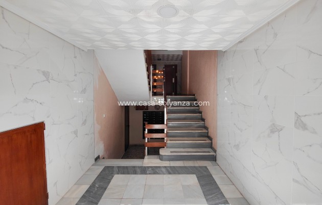 Wiederverkauf - Wohnung - Orihuela Costa - Costa Blanca