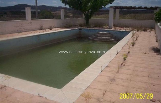 Resale - Country Property/Finca - Novelda - Inland