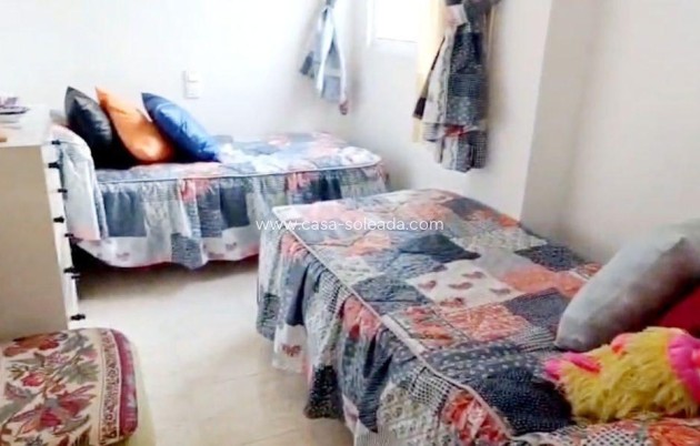 Reventa - Apartamento / piso - Torrevieja - Center