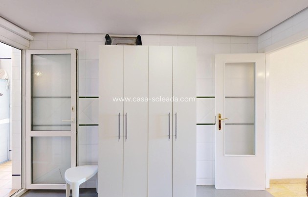 Wiederverkauf - Wohnung - Orihuela Costa - Campoamor