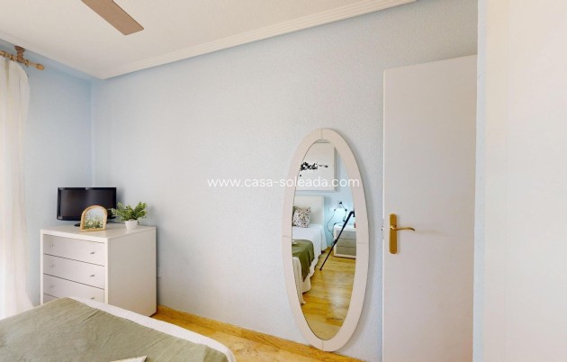 Wiederverkauf - Wohnung - Orihuela Costa - Campoamor