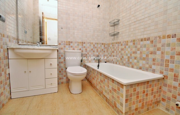 Resale - Apartment / flat - Villamartin - PAU 8