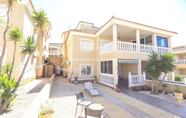 Wiederverkauf - Wohnung - Orihuela Costa - Villamartín