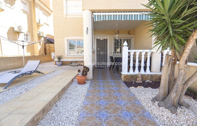 Wiederverkauf - Wohnung - Orihuela Costa - Villamartín