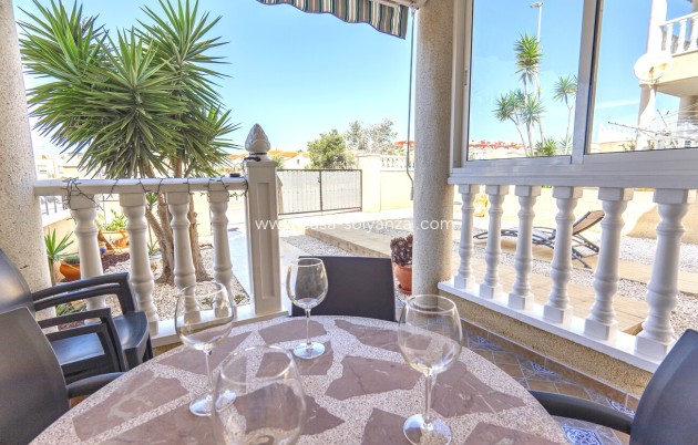 Wiederverkauf - Wohnung - Orihuela Costa - Villamartín