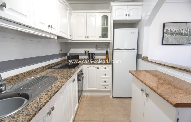 Wiederverkauf - Wohnung - Orihuela Costa - Villamartín