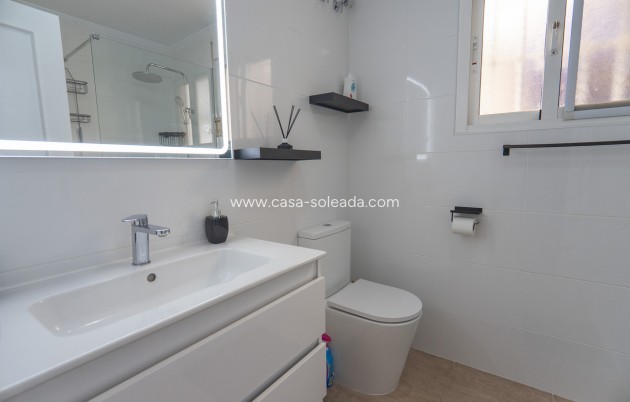 Wiederverkauf - Wohnung - Orihuela Costa - Villamartín