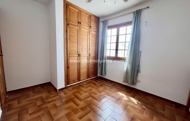 Resale - Apartment / flat - Villamartin - Costa Blanca