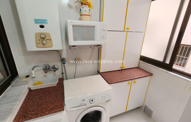 Resale - Apartment / flat - Torrevieja - Playa del Cura