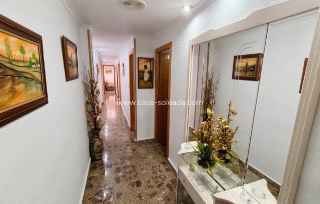 Resale - Apartment / flat - Torrevieja - Playa del Cura