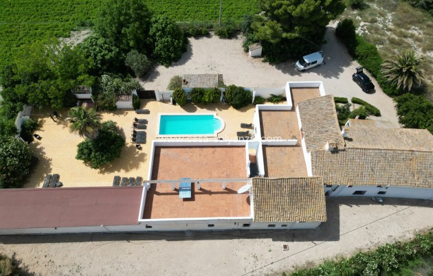 Resale - Villa - Villena - Inland