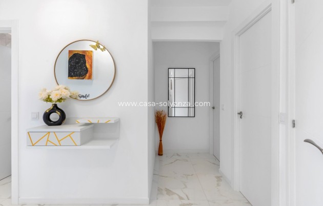 Resale - Apartment / flat - Torrevieja - La Mata