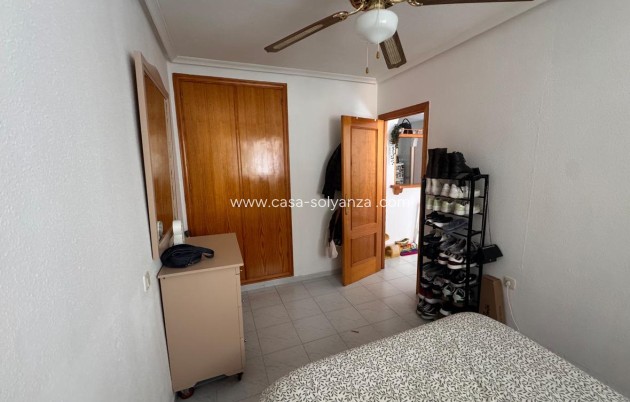 Resale - Apartment / flat - Torrevieja - Los Europeos