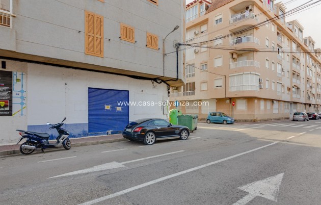 Resale - Commercial - Torrevieja - Acequion