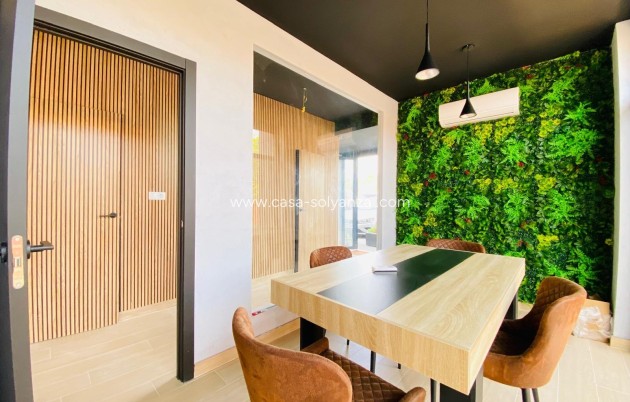 Resale - Commercial - Orihuela Costa - Villamartín