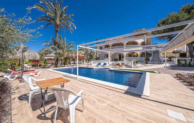 Resale - Villa - San Miguel de Salinas - Las Communicaciones