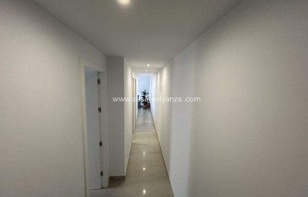 Resale - Apartment / flat - Santa Pola - Costa Blanca