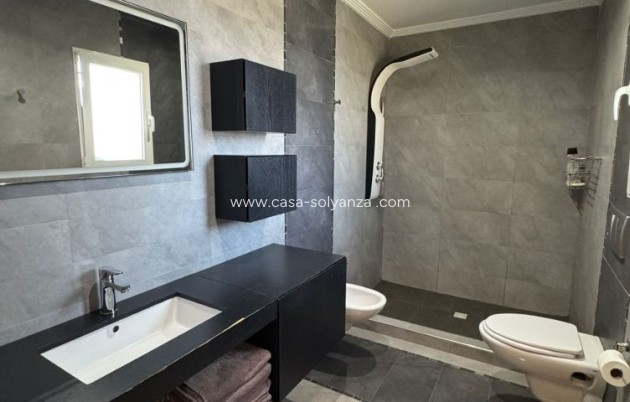 Resale - Villa - Torrevieja - Costa Blanca