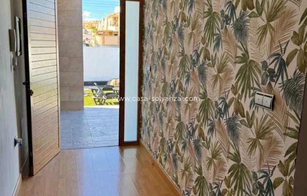 Resale - Villa - Torrevieja - Costa Blanca