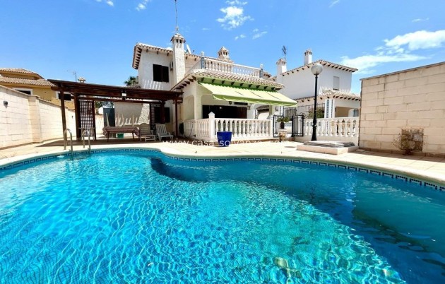 Resale - Villa - Orihuela Costa - La Zenia