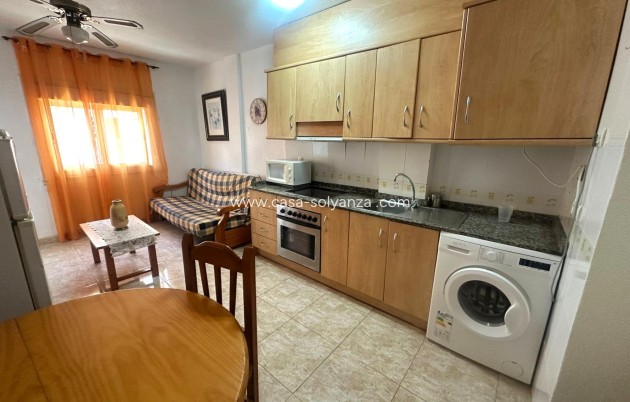 Resale - Apartment / flat - Torrevieja - Center