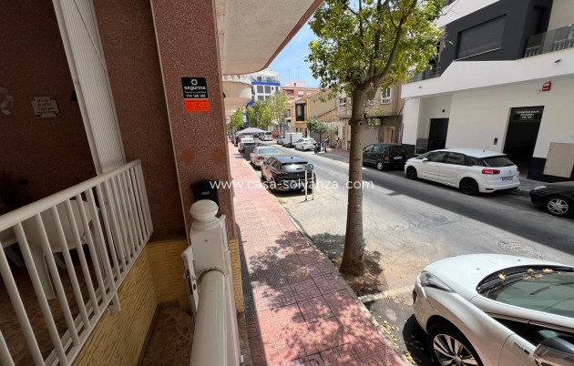 Resale - Apartment / flat - Torrevieja - Playa del Cura