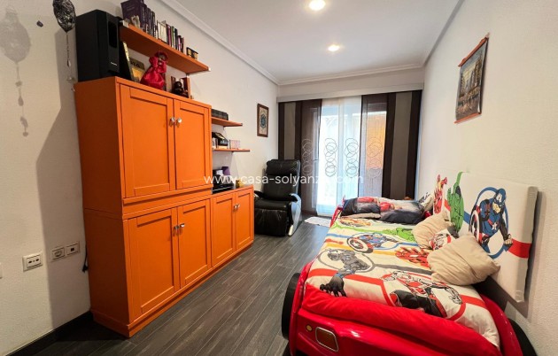 Resale - Apartment / flat - Torrevieja - Playa del Cura