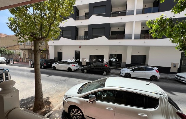 Resale - Apartment / flat - Torrevieja - Playa del Cura