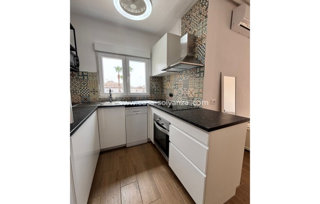 Resale - Apartment / flat - Punta Prima - Costa Blanca