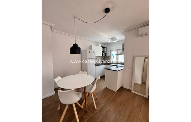 Resale - Apartment / flat - Punta Prima - Costa Blanca