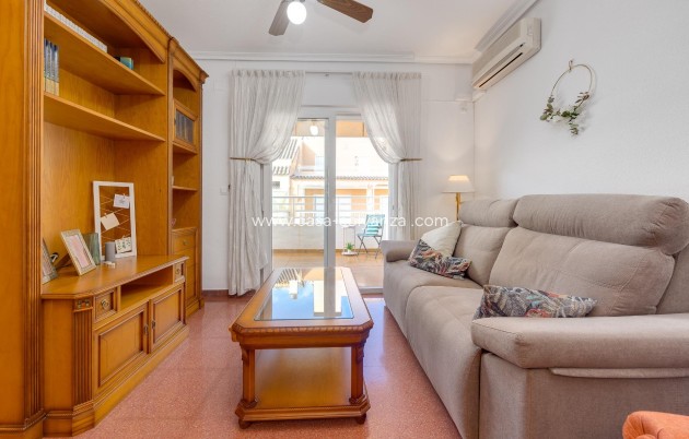 Resale - Apartment / flat - Torrevieja - Paseo Maritimo