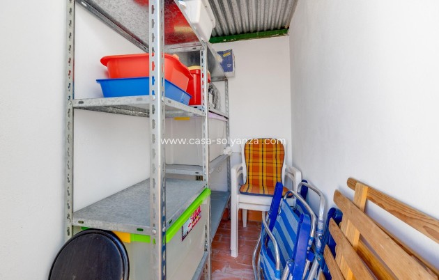 Resale - Apartment / flat - Torrevieja - Paseo Maritimo