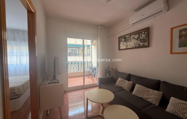 Wiederverkauf - Wohnung - Torrevieja - Playa de los Locos