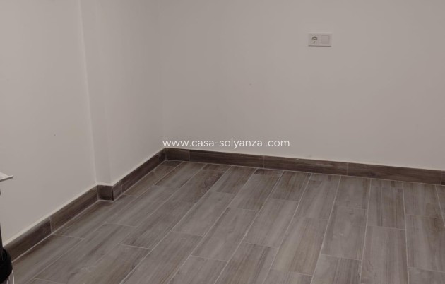 Resale - Apartment / flat - Torrevieja - Center