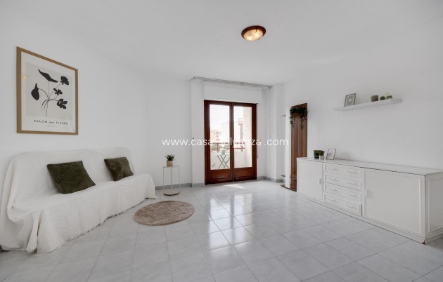 Resale - Apartment / flat - Torrevieja - Estacion Autobuses