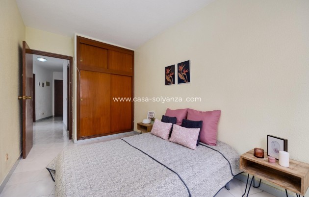 Resale - Apartment / flat - Torrevieja - Estacion Autobuses