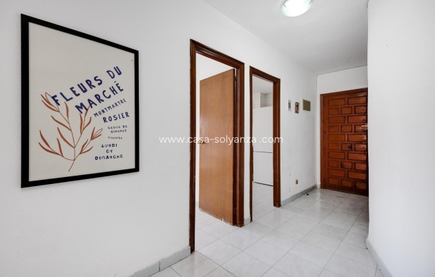 Resale - Apartment / flat - Torrevieja - Estacion Autobuses