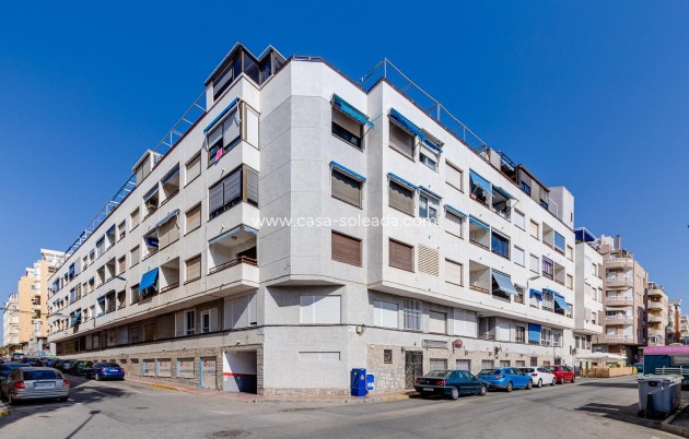 Resale - Apartment / flat - Torrevieja - Estacion Autobuses