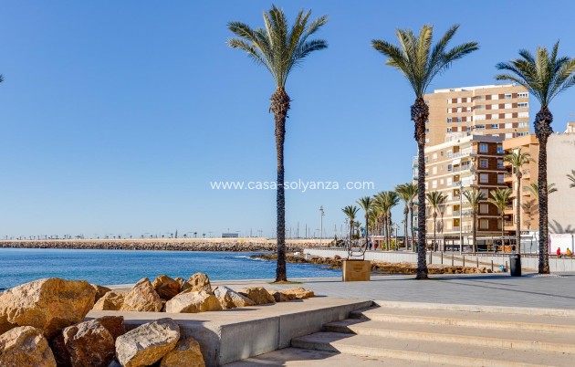 Resale - Apartment / flat - Torrevieja - Estacion Autobuses