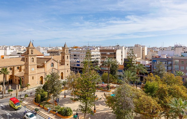 Resale - Apartment / flat - Torrevieja - Estacion Autobuses
