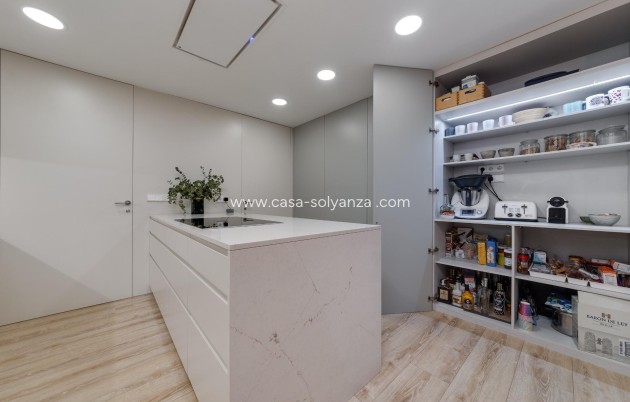 Herverkoop - Appartement / flat - Torrevieja - Playa del Cura