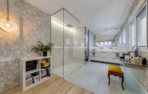 Herverkoop - Appartement / flat - Torrevieja - Playa del Cura