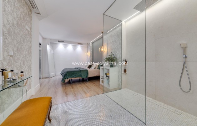 Herverkoop - Appartement / flat - Torrevieja - Playa del Cura