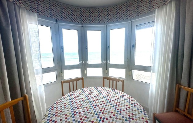 Resale - Apartment / flat - Torrevieja - Center