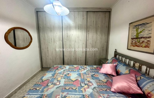 Resale - Apartment / flat - Torrevieja - Center