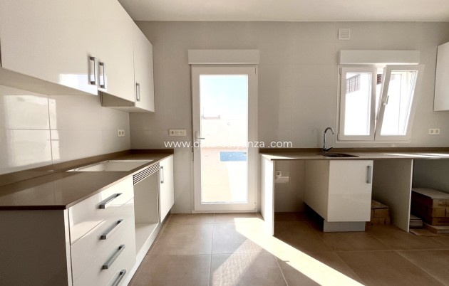 Resale - Townhouse - Pilar de la Horadada - Costa Blanca
