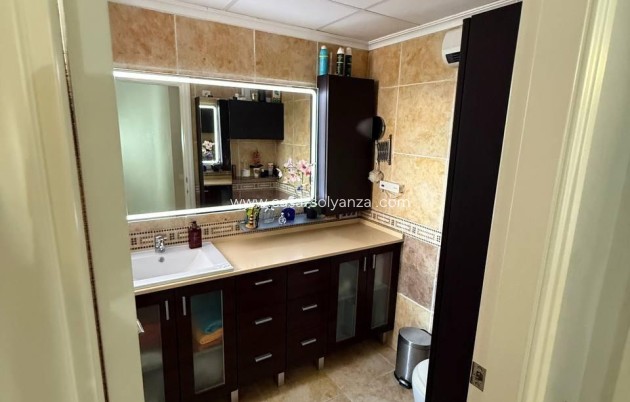 Herverkoop - Villa - Gran alacant - Avda. Mediterraneo